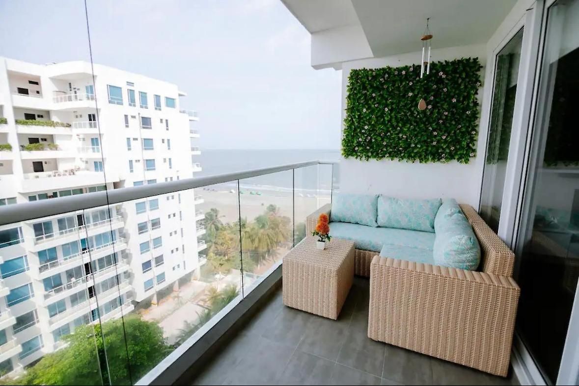 Con Salida Privada A La Playa En Morros, Apartamento