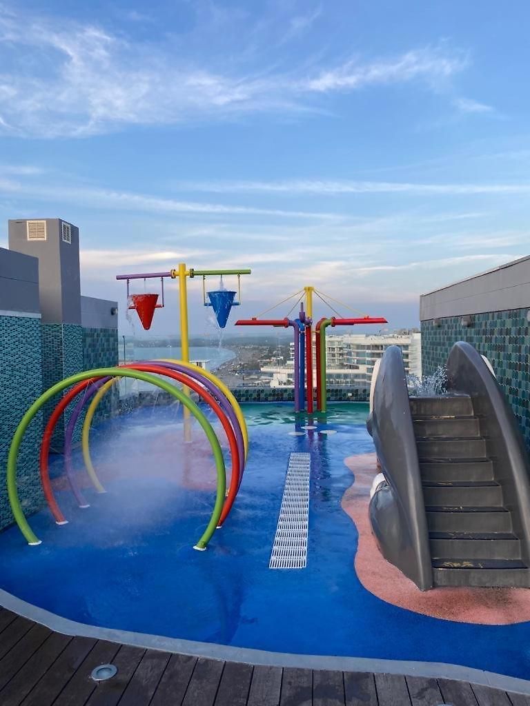 Con Salida Privada A La Playa En Morros, Apartamento
